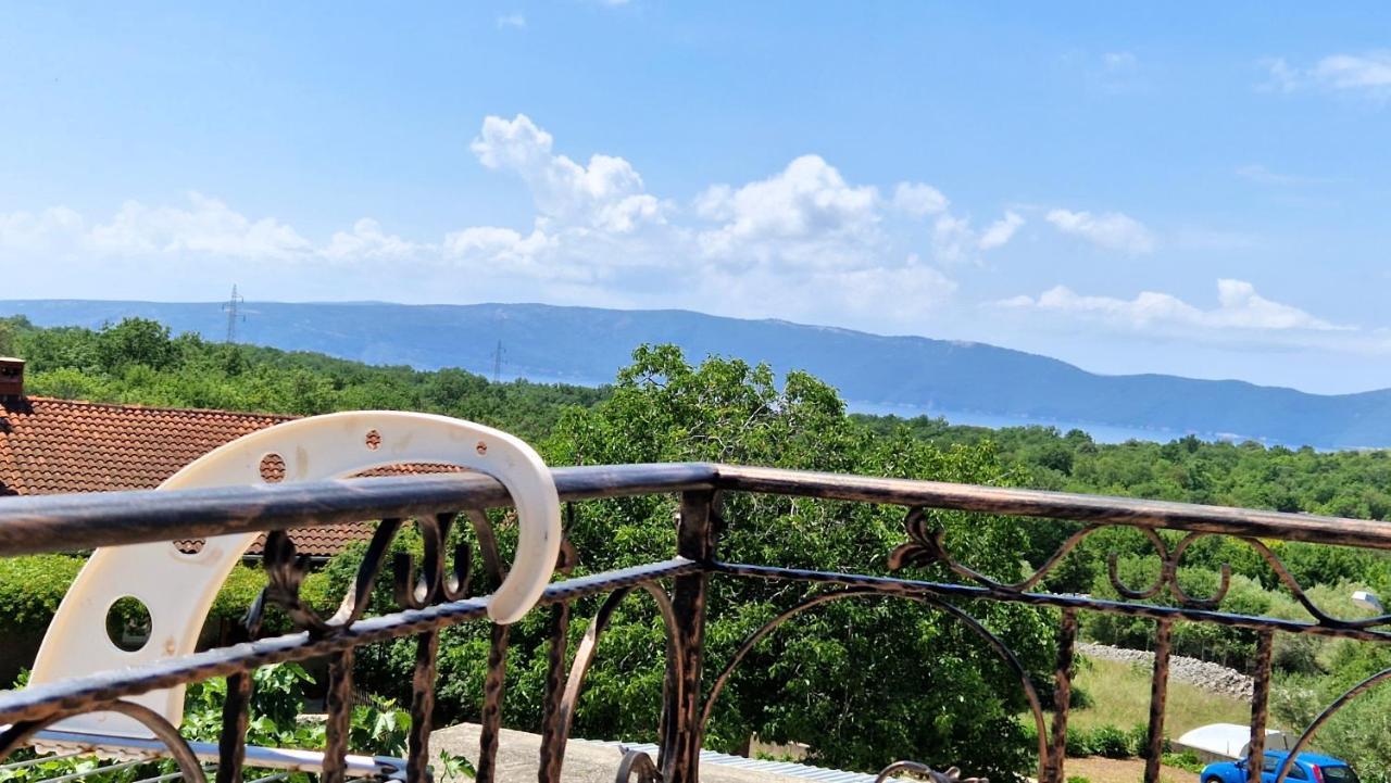 Apartments Pinezic Skrbčići Εξωτερικό φωτογραφία